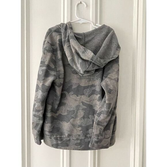Old Navy boys camo hoodie 10-12 - Picture 3 of 3